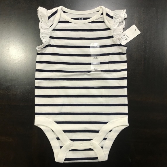 Baby GAP Eyelet Ruffle Bodysuit
Brand New with 🏷 - Picture 2 of 5